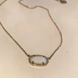 Kendra Scott necklace